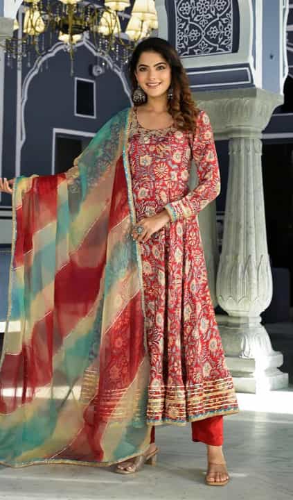 floral printed anarkali kurta with long sleeves
