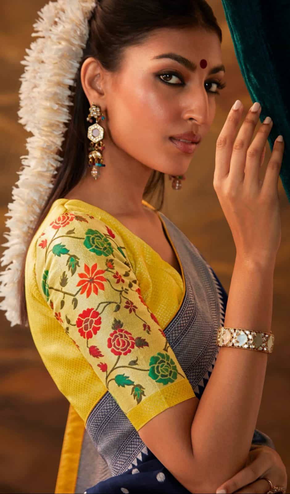dola silk saree