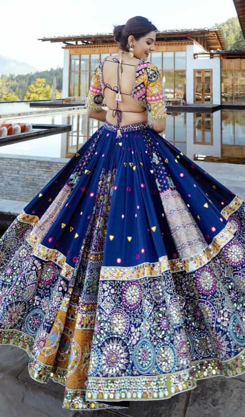 heavy muslin cotton lehenga with 4 meter flair and micro crepe inner