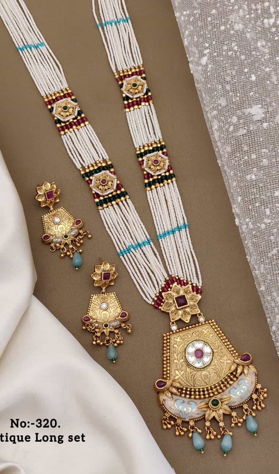 Antique Rajwadi Necklace and Earrings Set in Gold