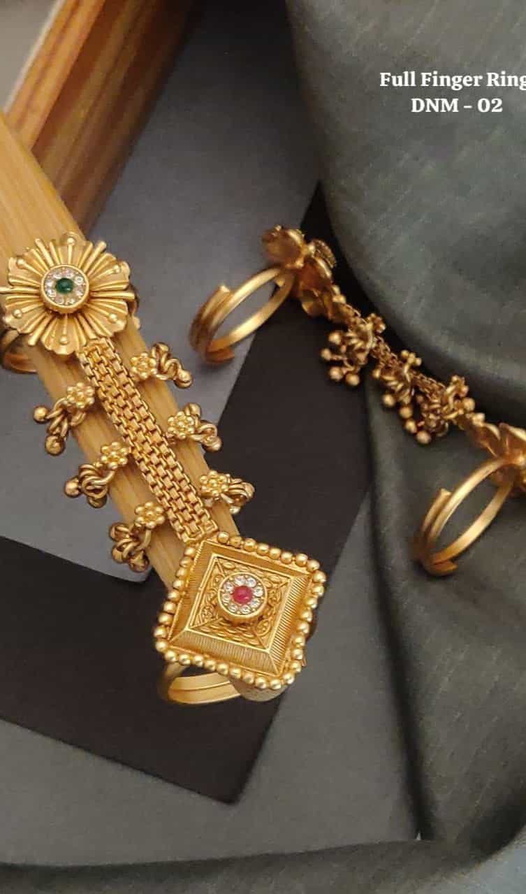 Antique Rajwadi Finger Ring