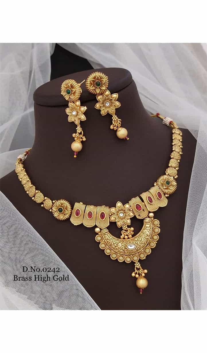 Rajwadi gold-plated necklace with matching earrings