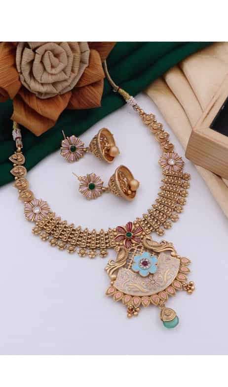 Adjustable Rajwadi necklace set with intricate gold detailing