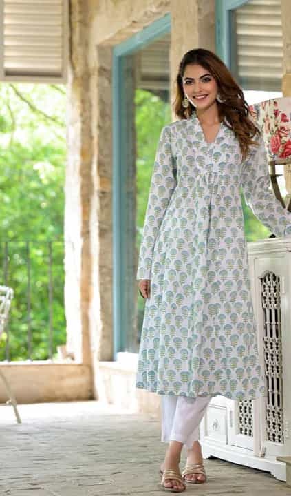 white cotton anarkali kurta with dupatta and v-neck