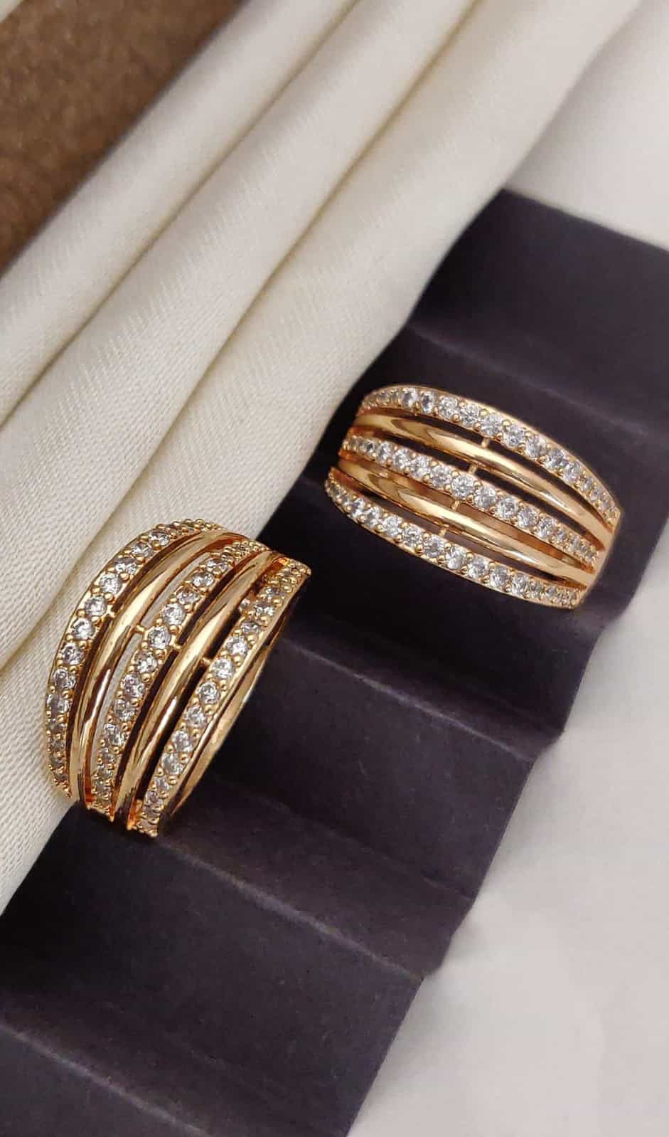 American Diamond stone ring