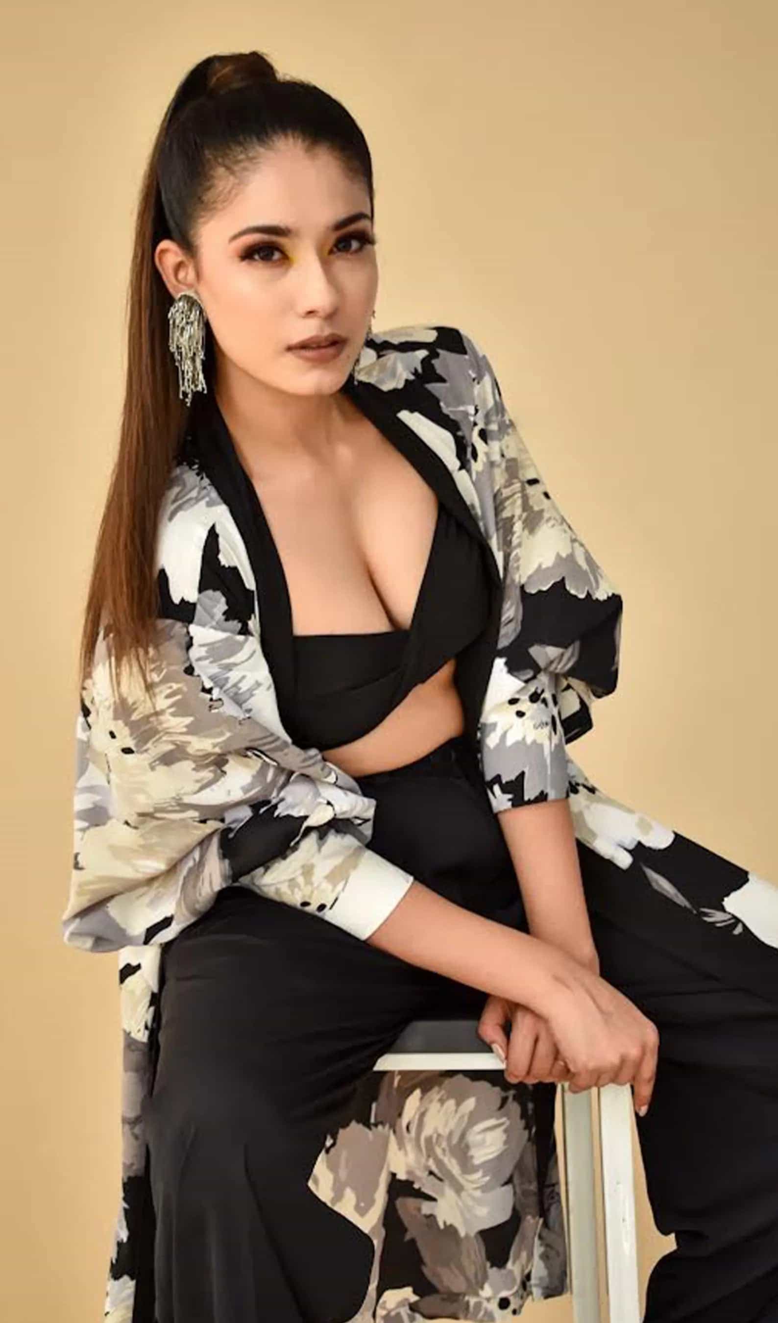 Satin floral shrug set for women