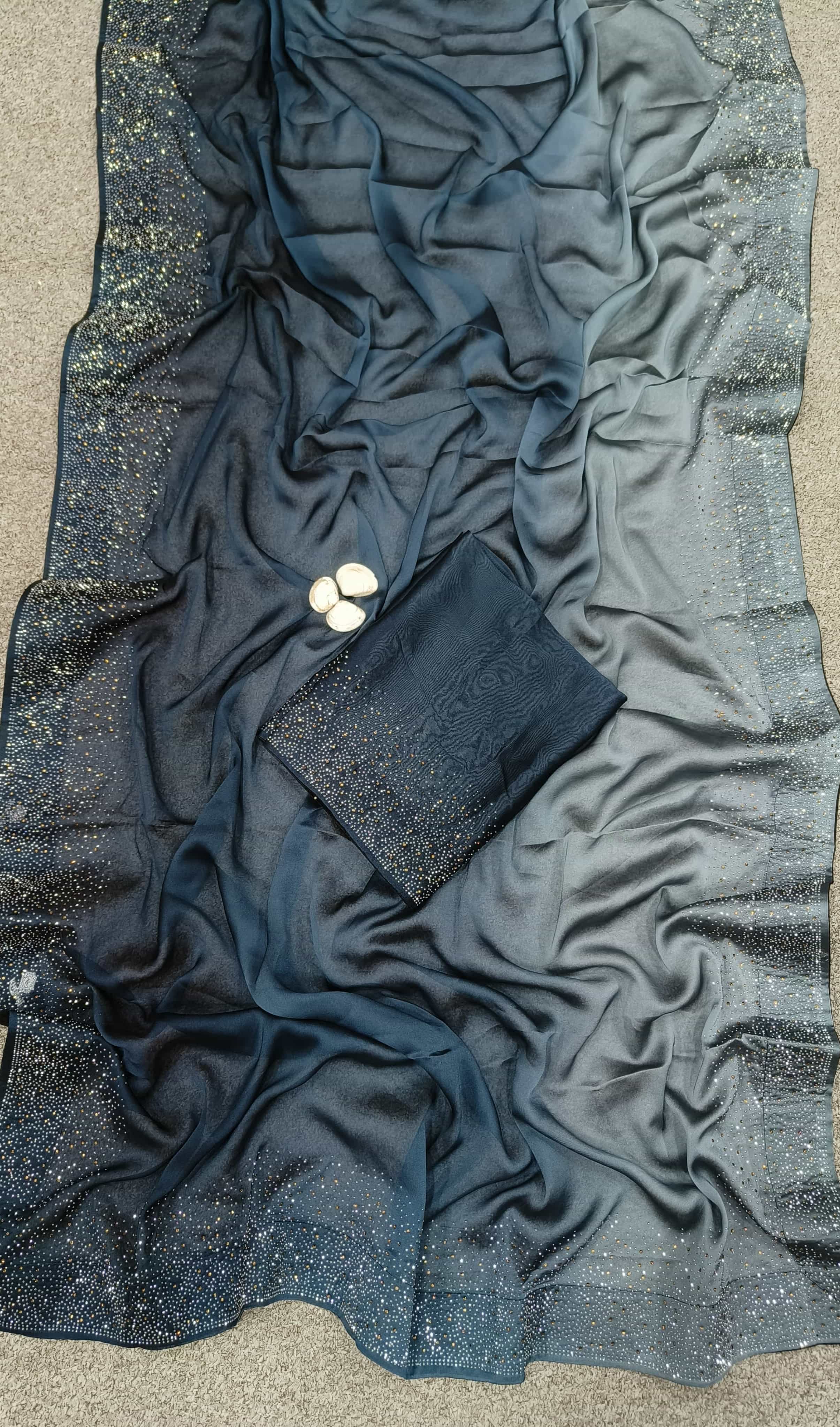 partywear saree for girls