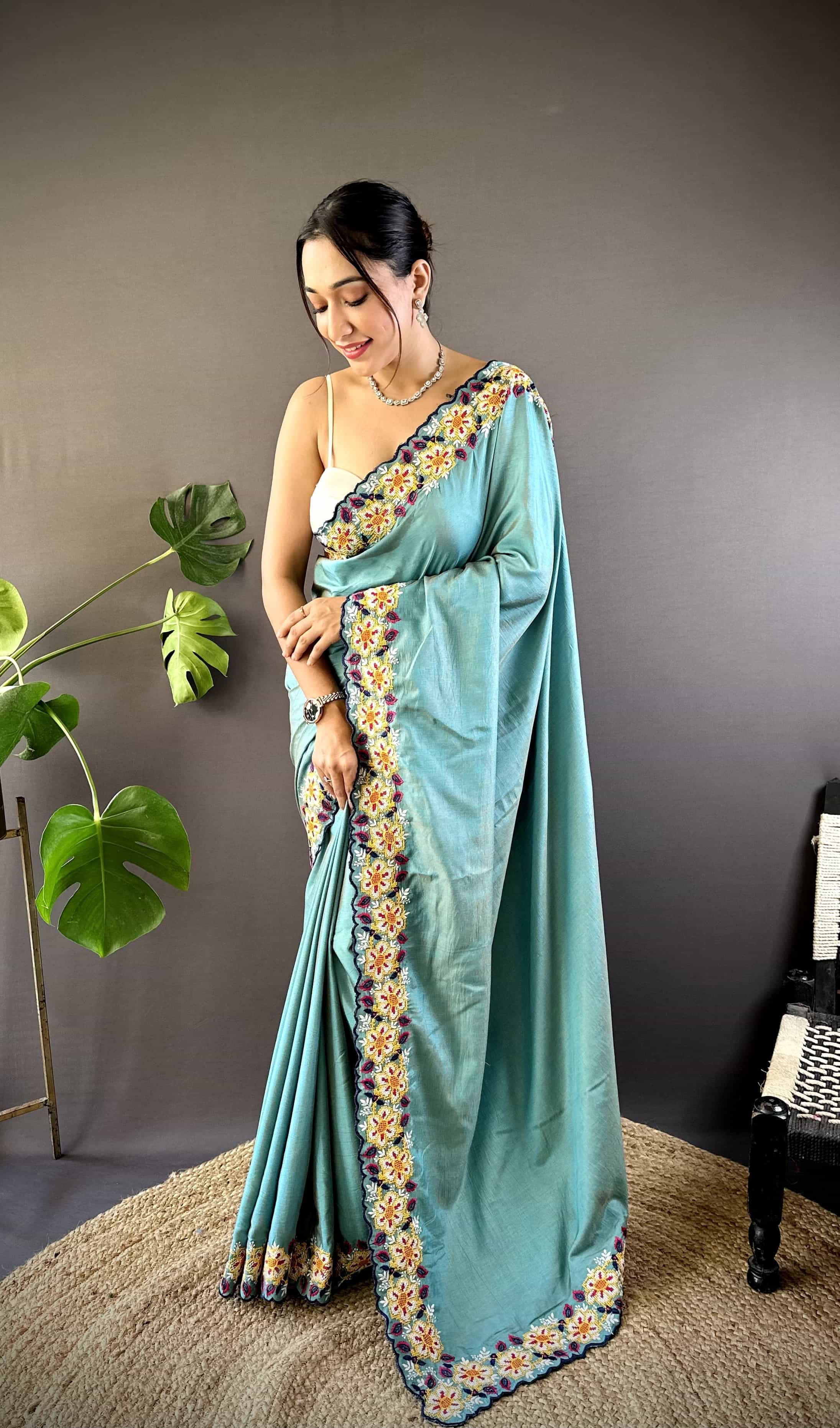 Luxurious silk crush fabric saree
