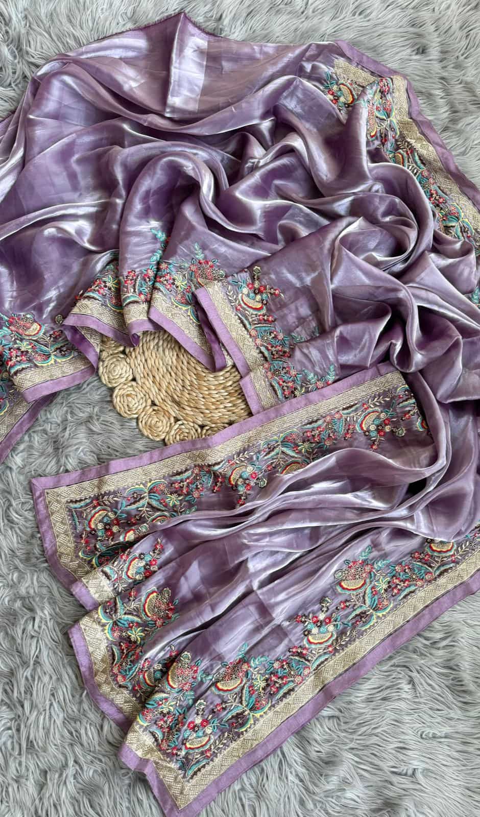 Elegant two-tone lilac saree with intricate embroidery