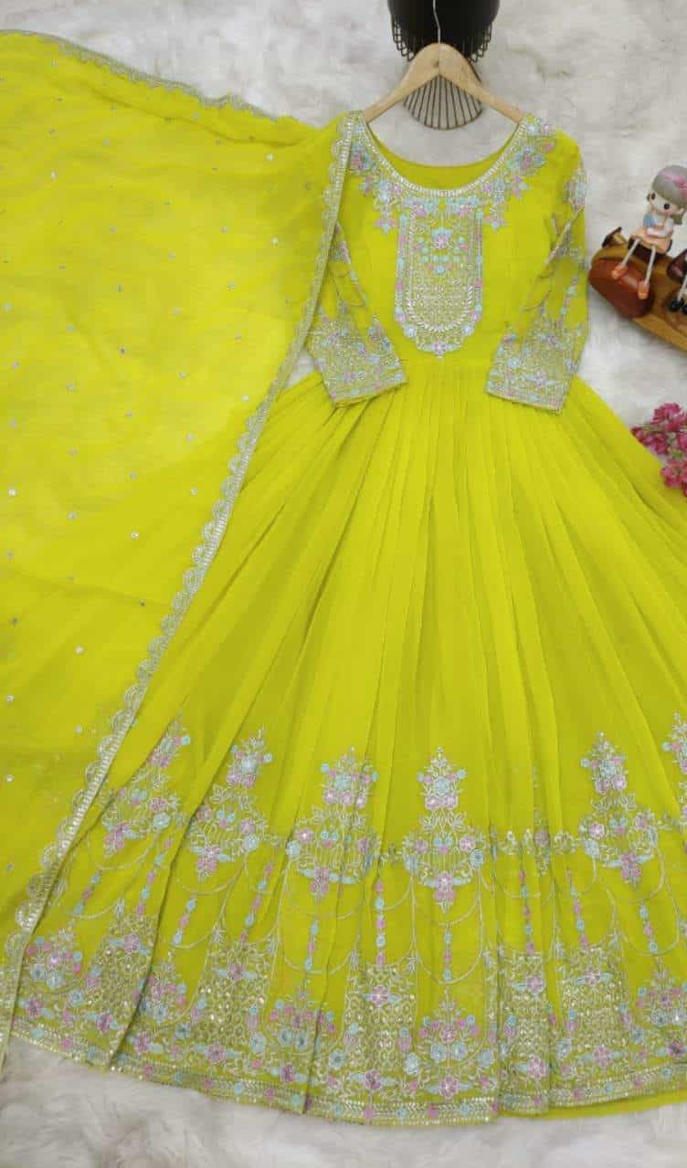  full sleeve gown
