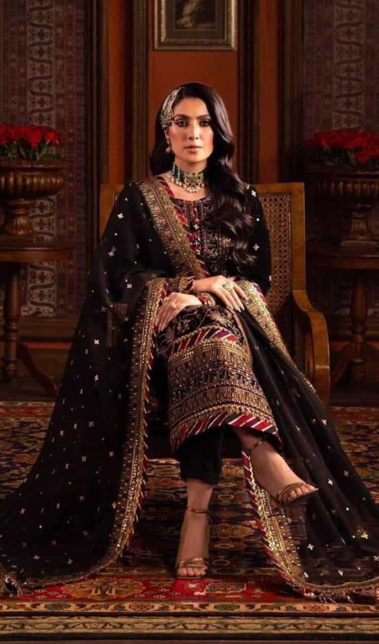 embroidered velvet kurti