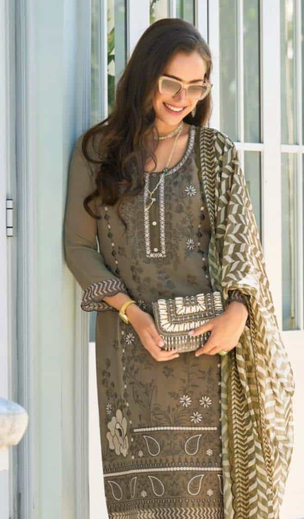 embroidered kurta set