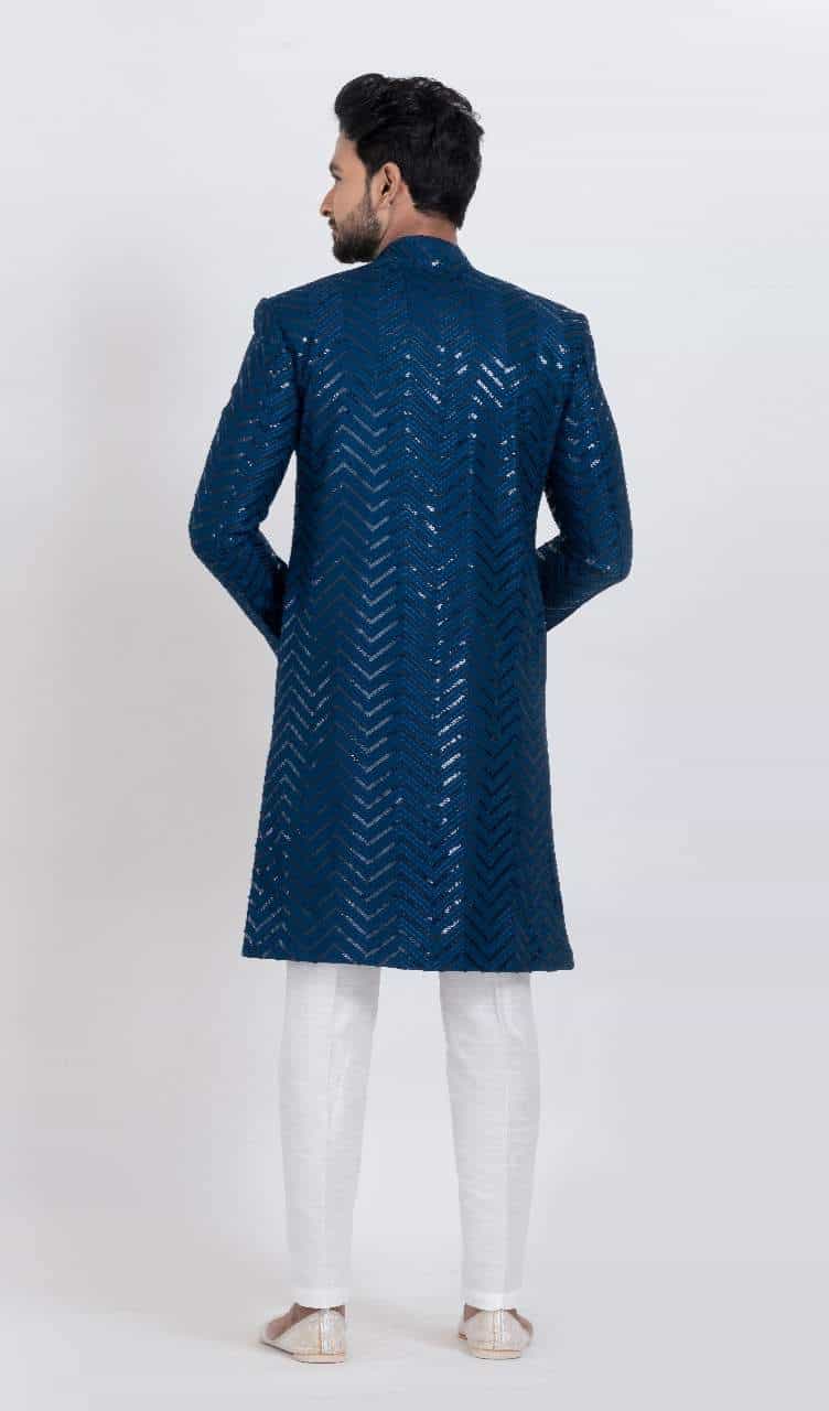 Buttoned Neckline Men’s Ethnic Kurta